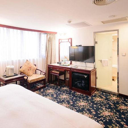 Kiwi Hotel Mrt Wenxin Branch Taichung Eksteriør billede
