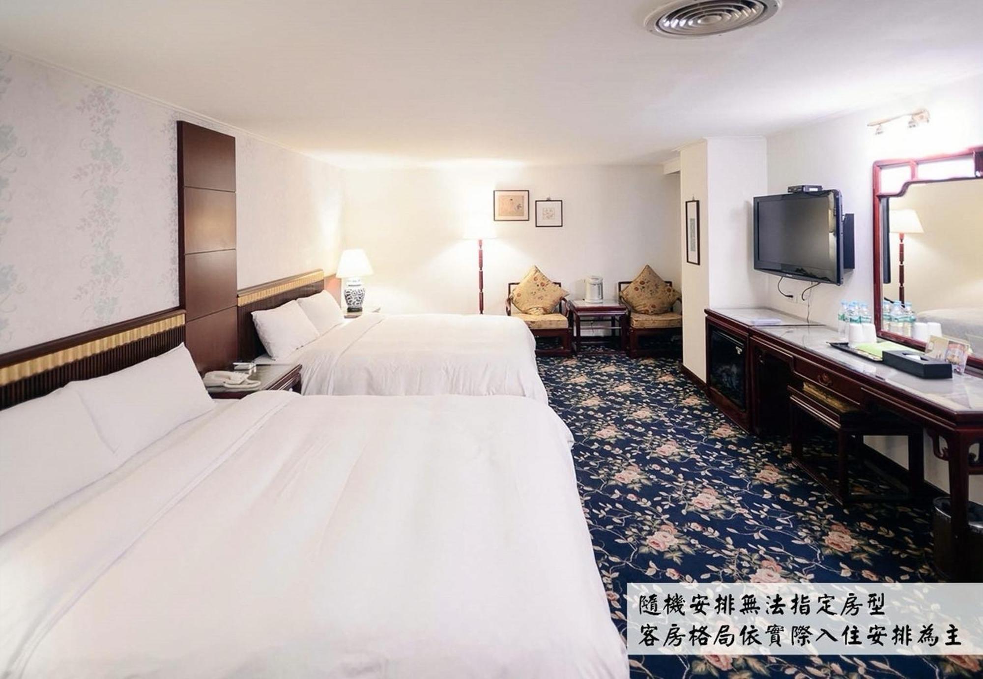 Kiwi Hotel Mrt Wenxin Branch Taichung Eksteriør billede