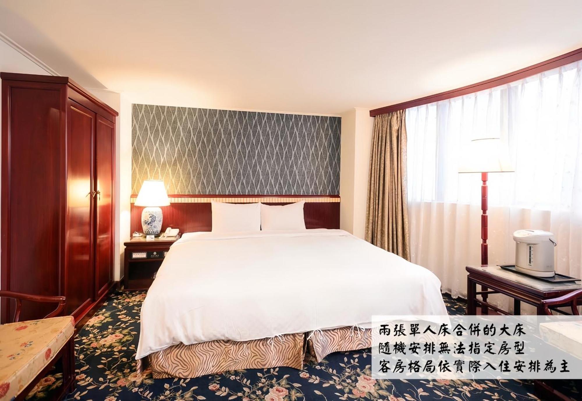 Kiwi Hotel Mrt Wenxin Branch Taichung Eksteriør billede