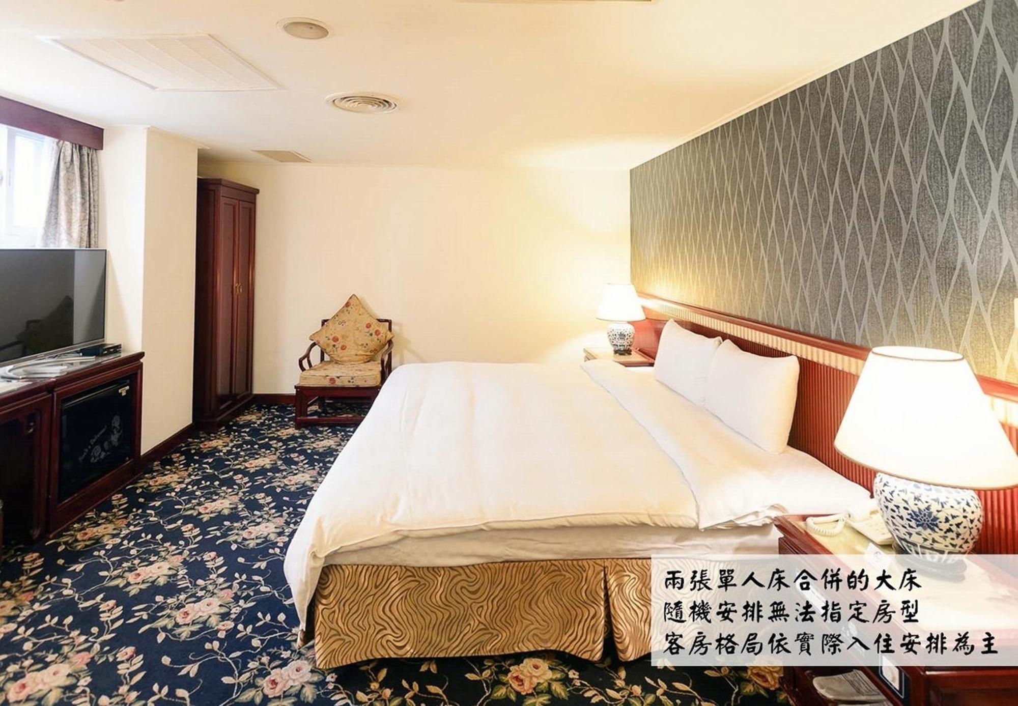 Kiwi Hotel Mrt Wenxin Branch Taichung Eksteriør billede