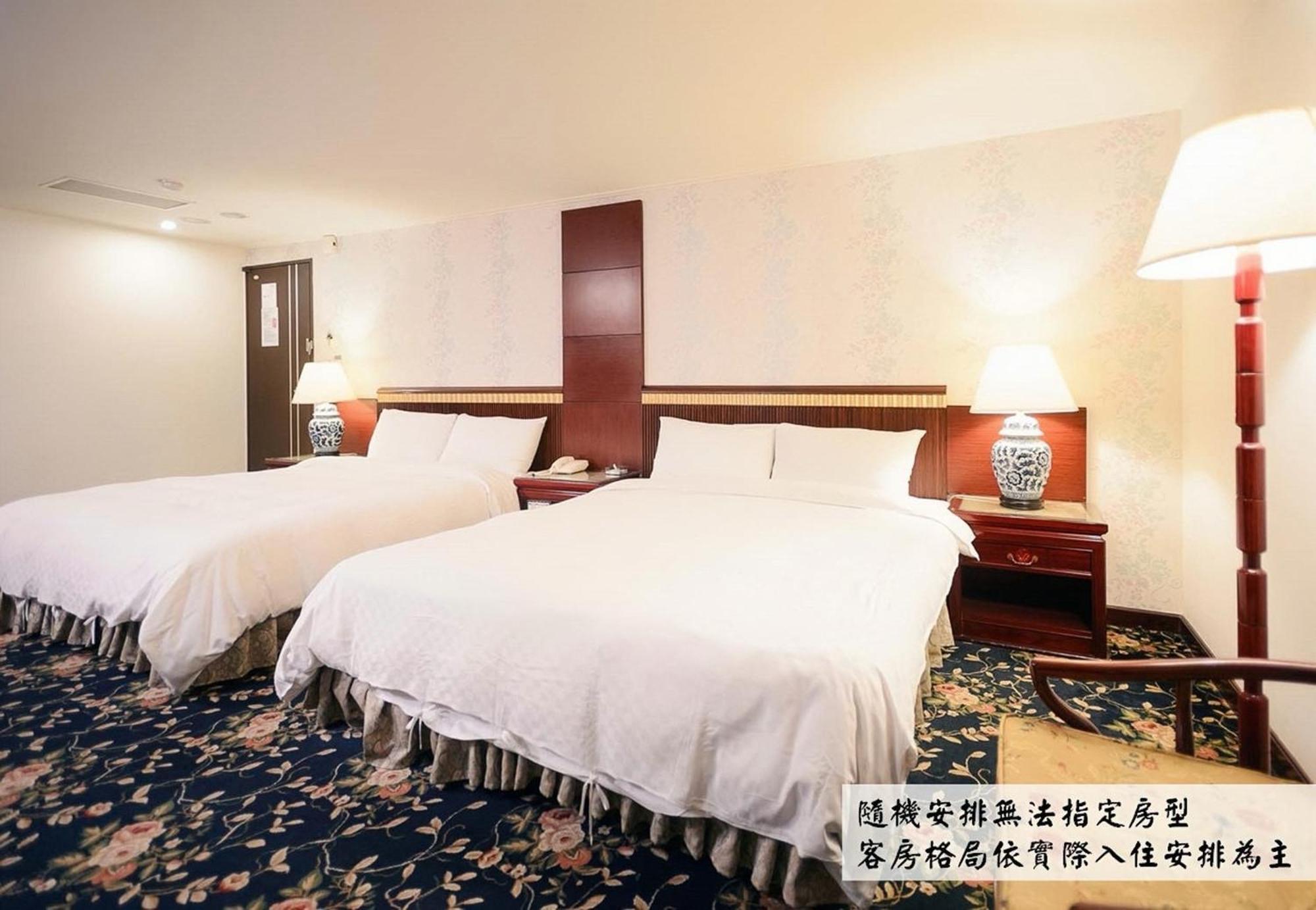 Kiwi Hotel Mrt Wenxin Branch Taichung Eksteriør billede