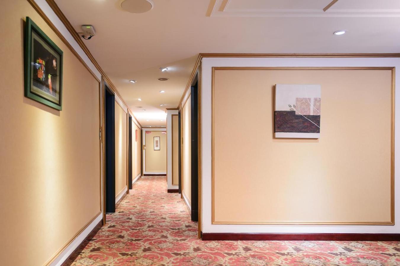 Kiwi Hotel Mrt Wenxin Branch Taichung Eksteriør billede