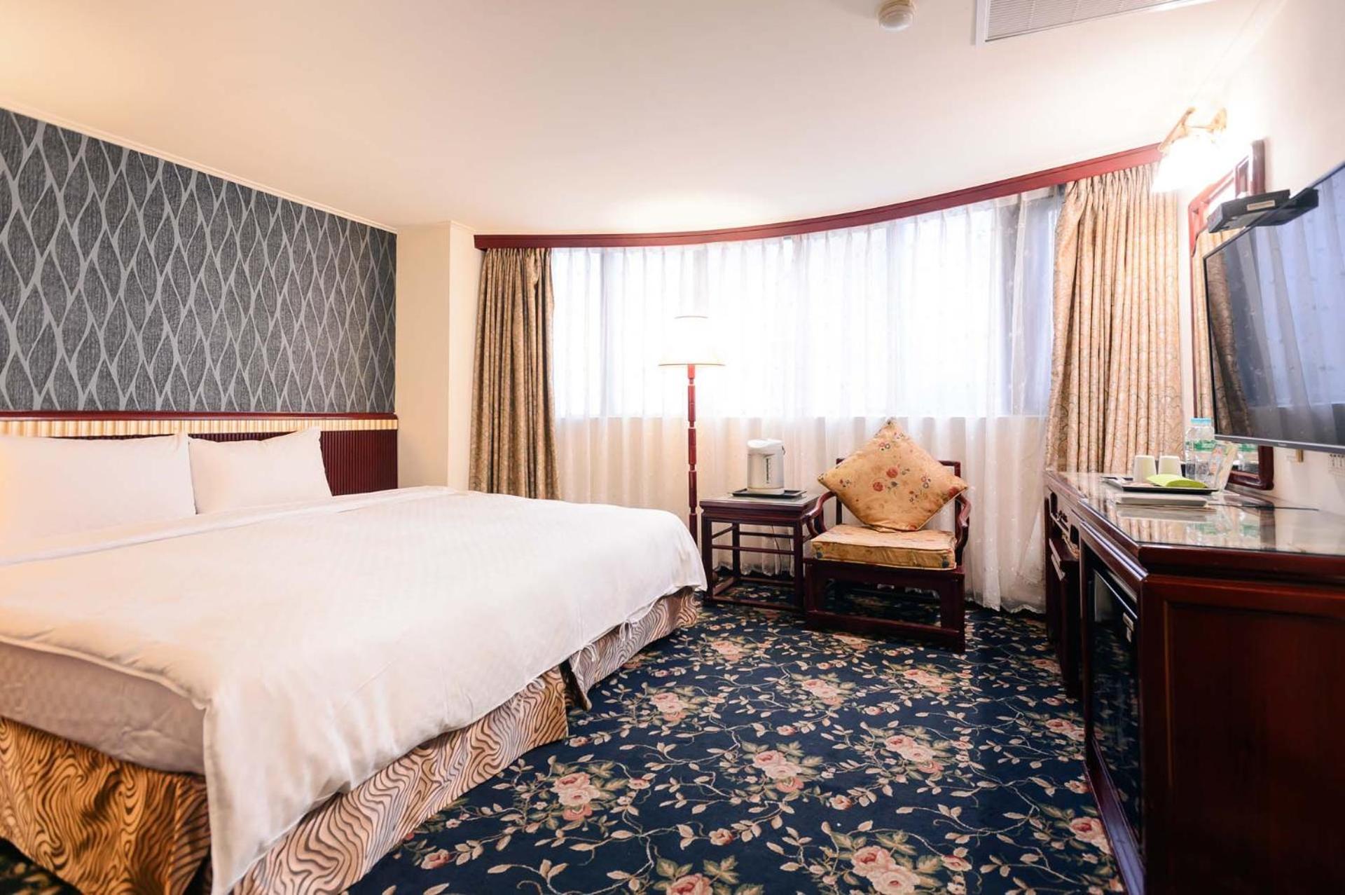 Kiwi Hotel Mrt Wenxin Branch Taichung Eksteriør billede
