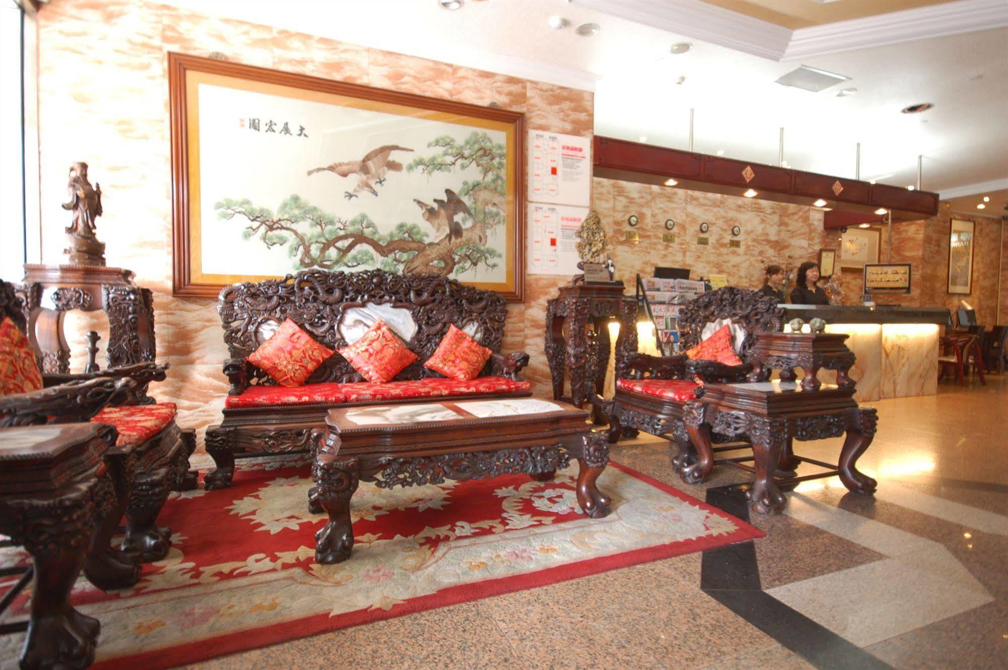 Kiwi Hotel Mrt Wenxin Branch Taichung Eksteriør billede