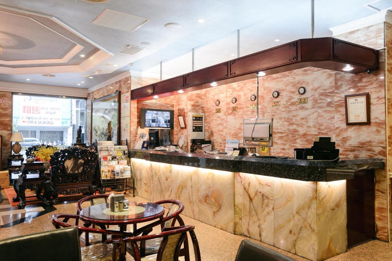 Kiwi Hotel Mrt Wenxin Branch Taichung Eksteriør billede